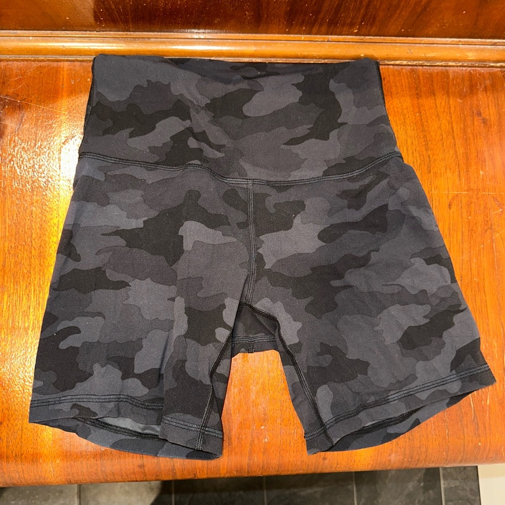 lululemon align 6” shorts